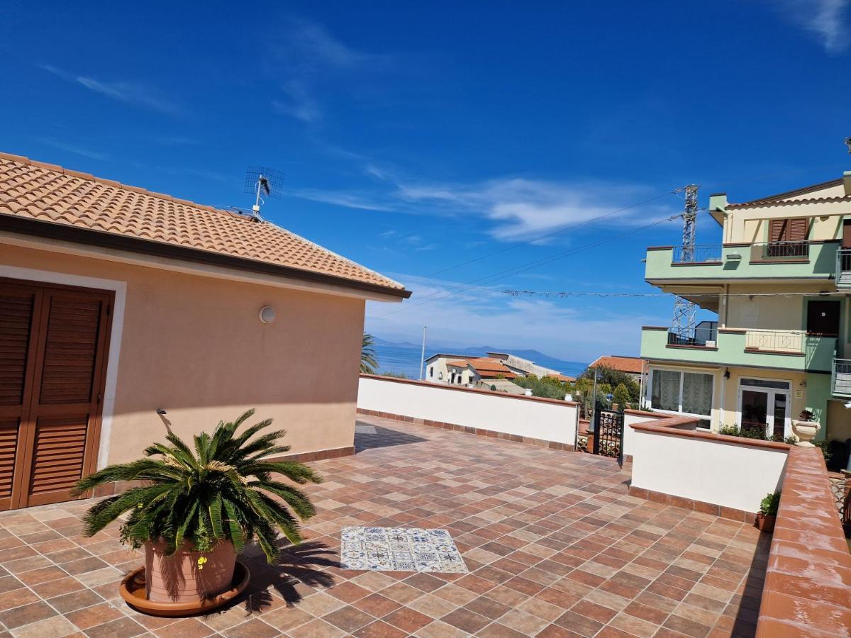 הוילה Capo dʼOrlando Franci E Aurora House מראה חיצוני תמונה